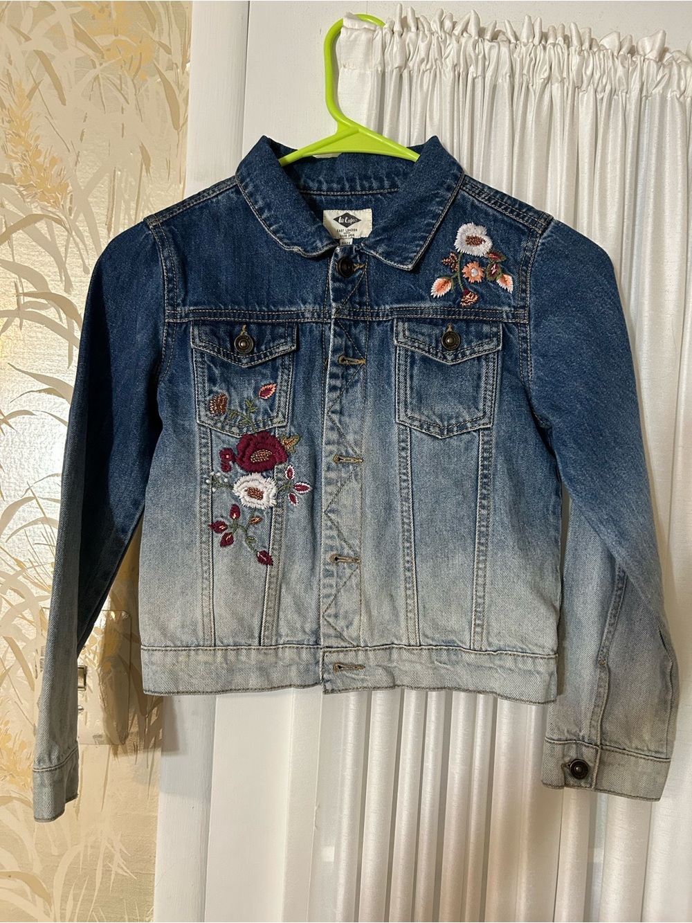Girls' Embroidered Ombre cropped Denim Jacket - Blue